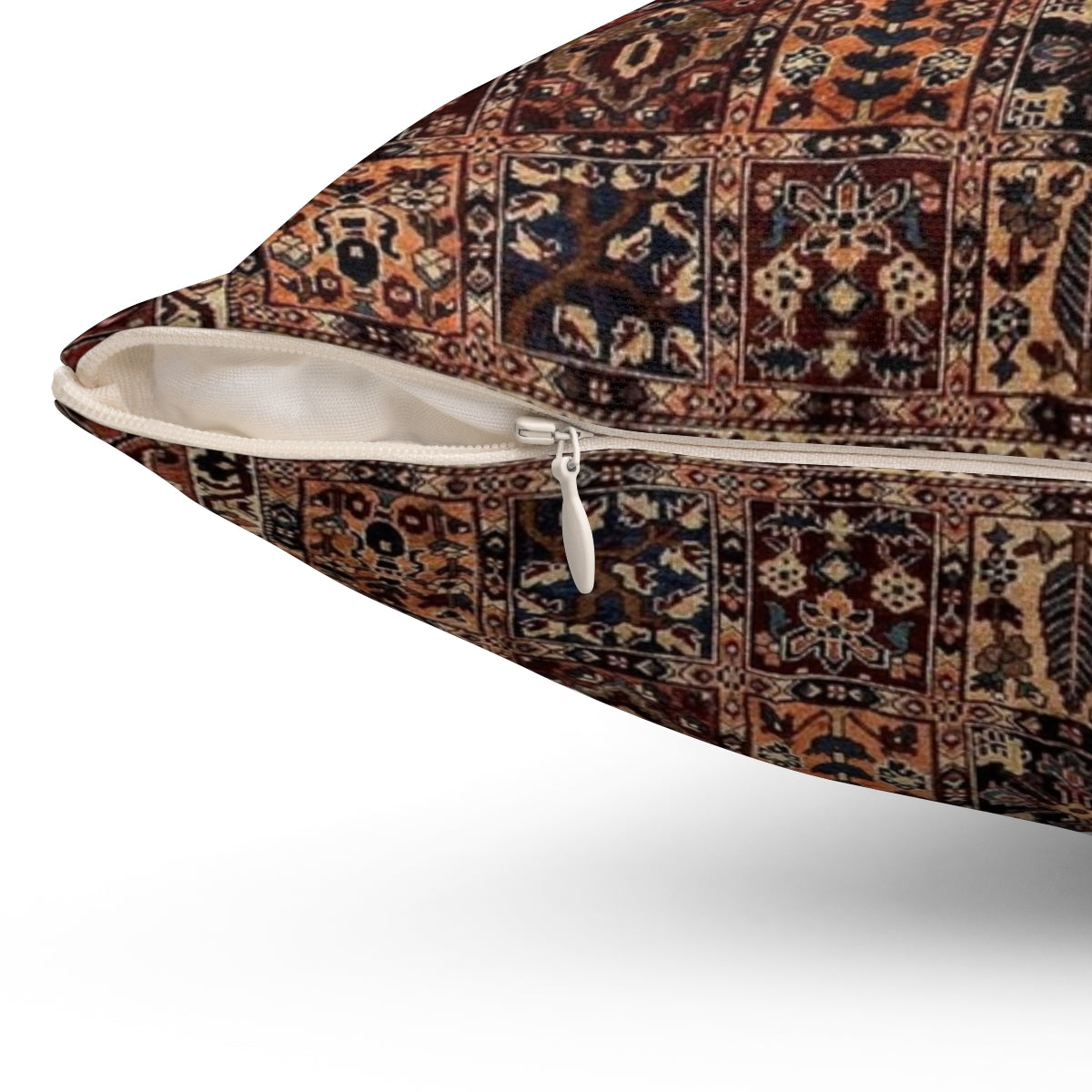 Decorative vintage-style Persian carpet pillow with intricate floral and geometric patterns - Detail