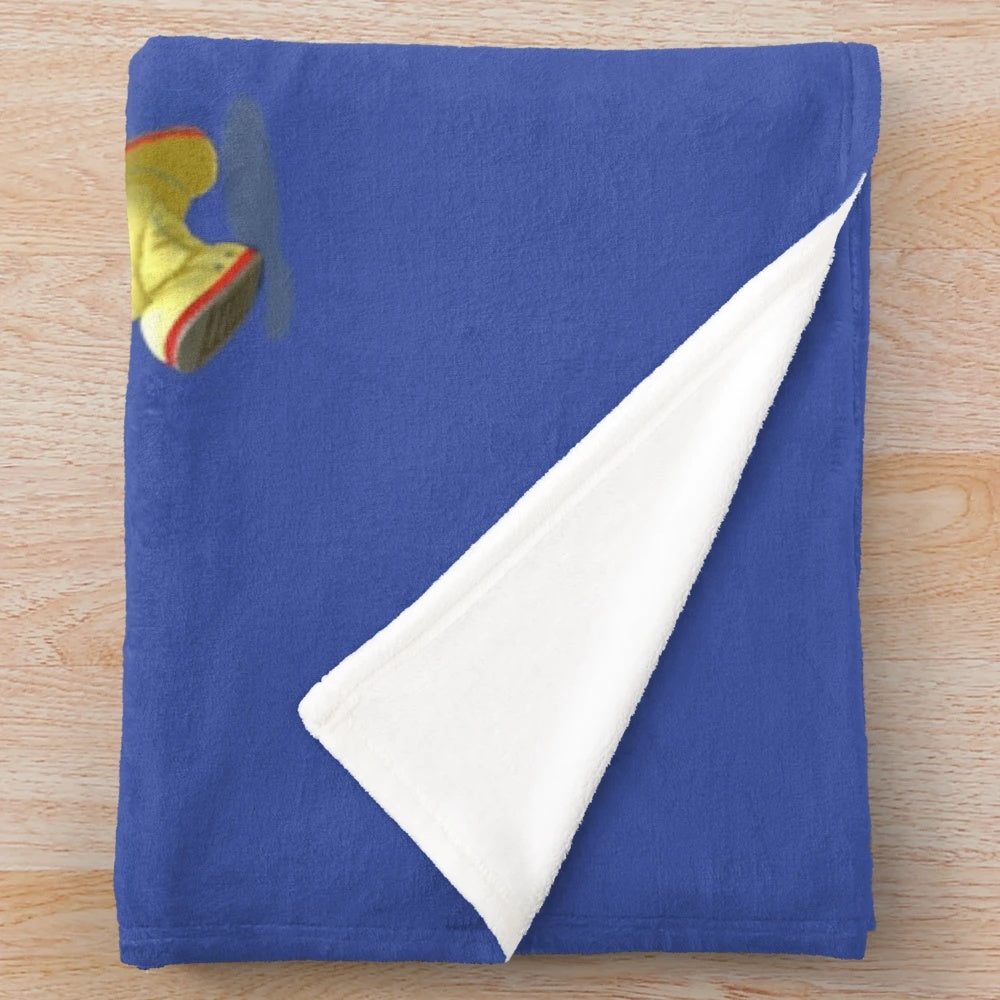 Cozy plush blanket featuring an army-inspired design, perfect for video game enthusiasts