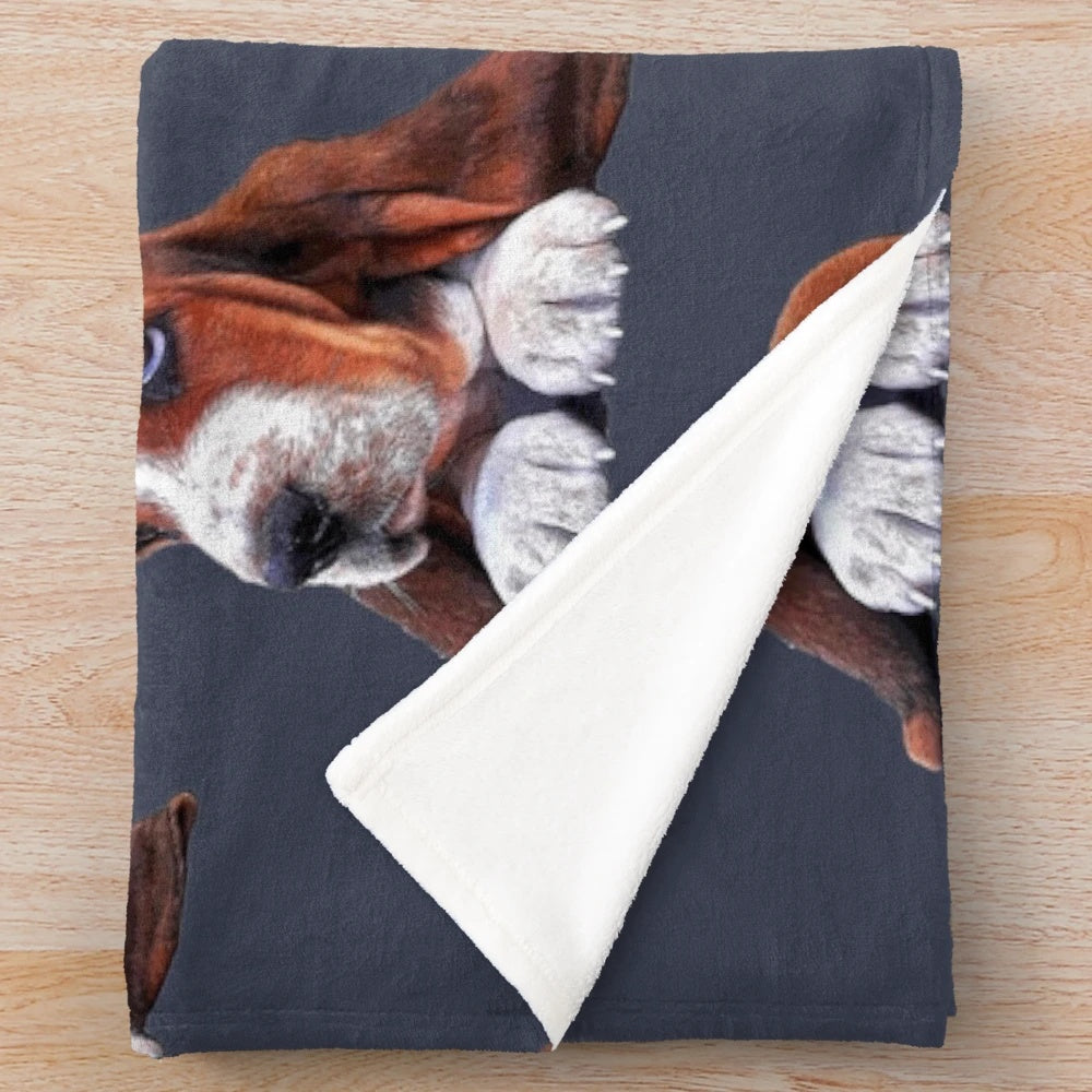 Basset hound plush blanket with a cute puppy design