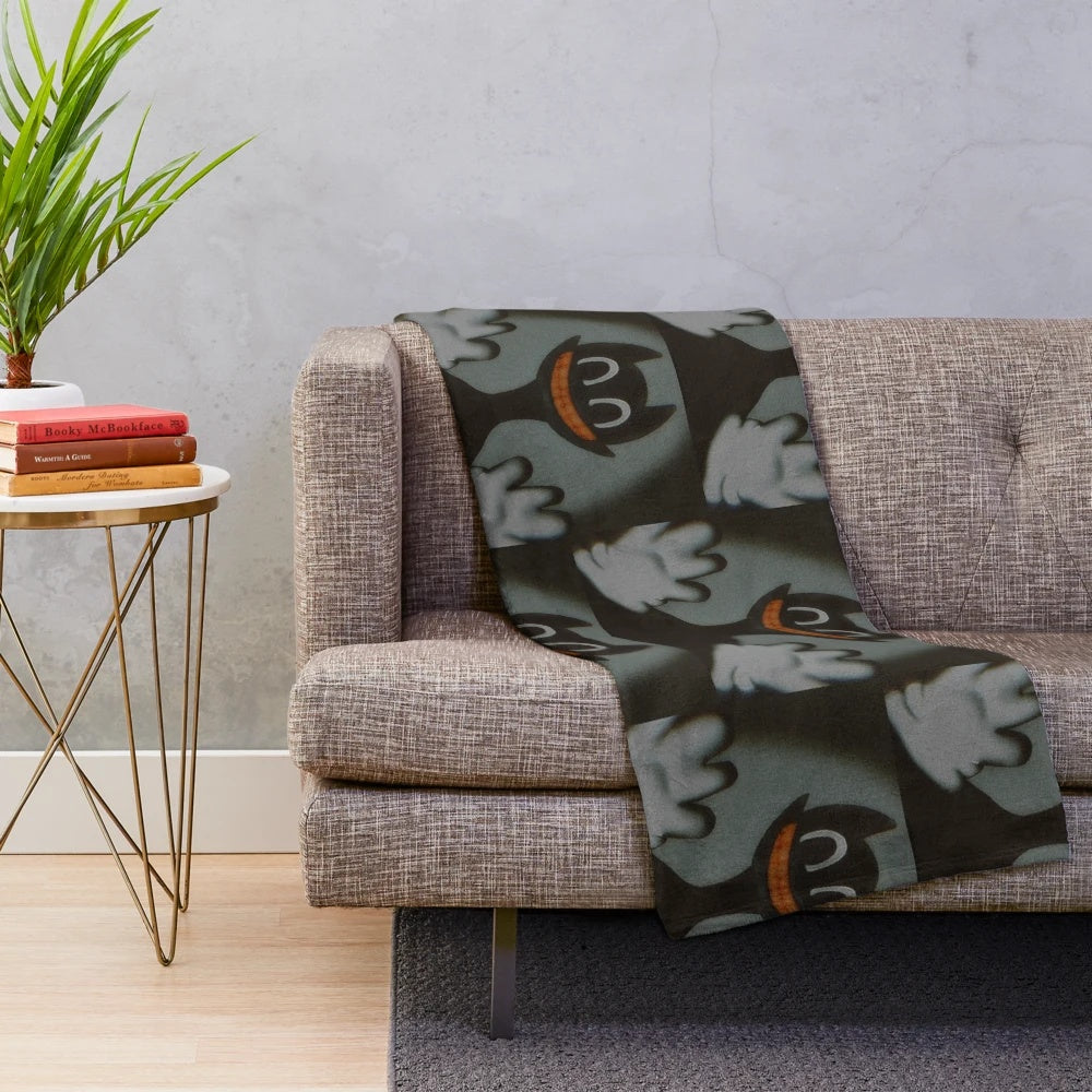 Soft and cuddly cartoon cat plush blanket