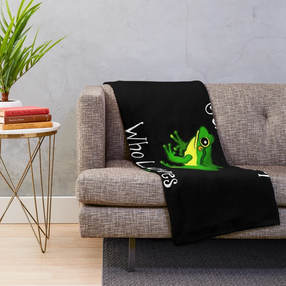 Plush frog-themed blanket for frog lovers