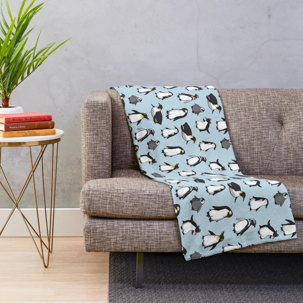 Soft and Cuddly Penguin Patterned Plush Blanket