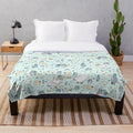 Pigeons Plush Blanket with Cute Pigeon Design