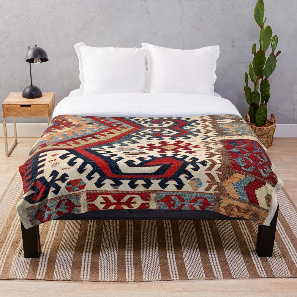 Antique kilim print plush blanket