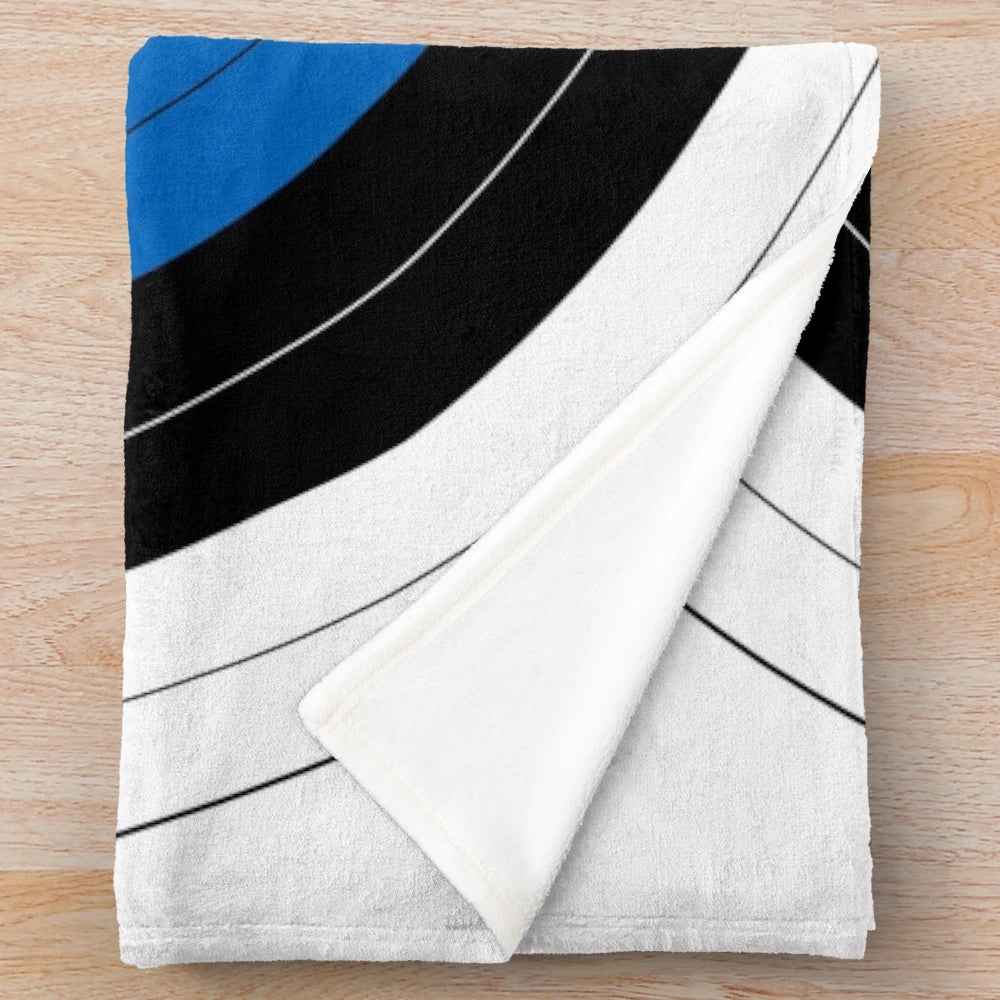 Plush blanket featuring an archery target design