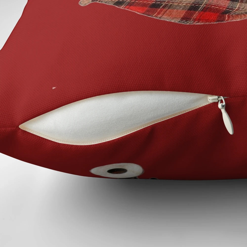 A plush, tartan-patterned pillow featuring a Scottish bagpipe motif, perfect for adding a touch of Scottish pride to your home.