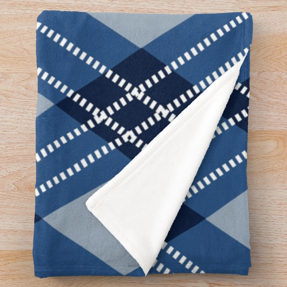 Soft, plush scottish tartan pattern blanket
