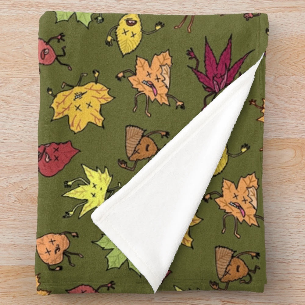 Autumn plush blanket with a dead leaf pattern design