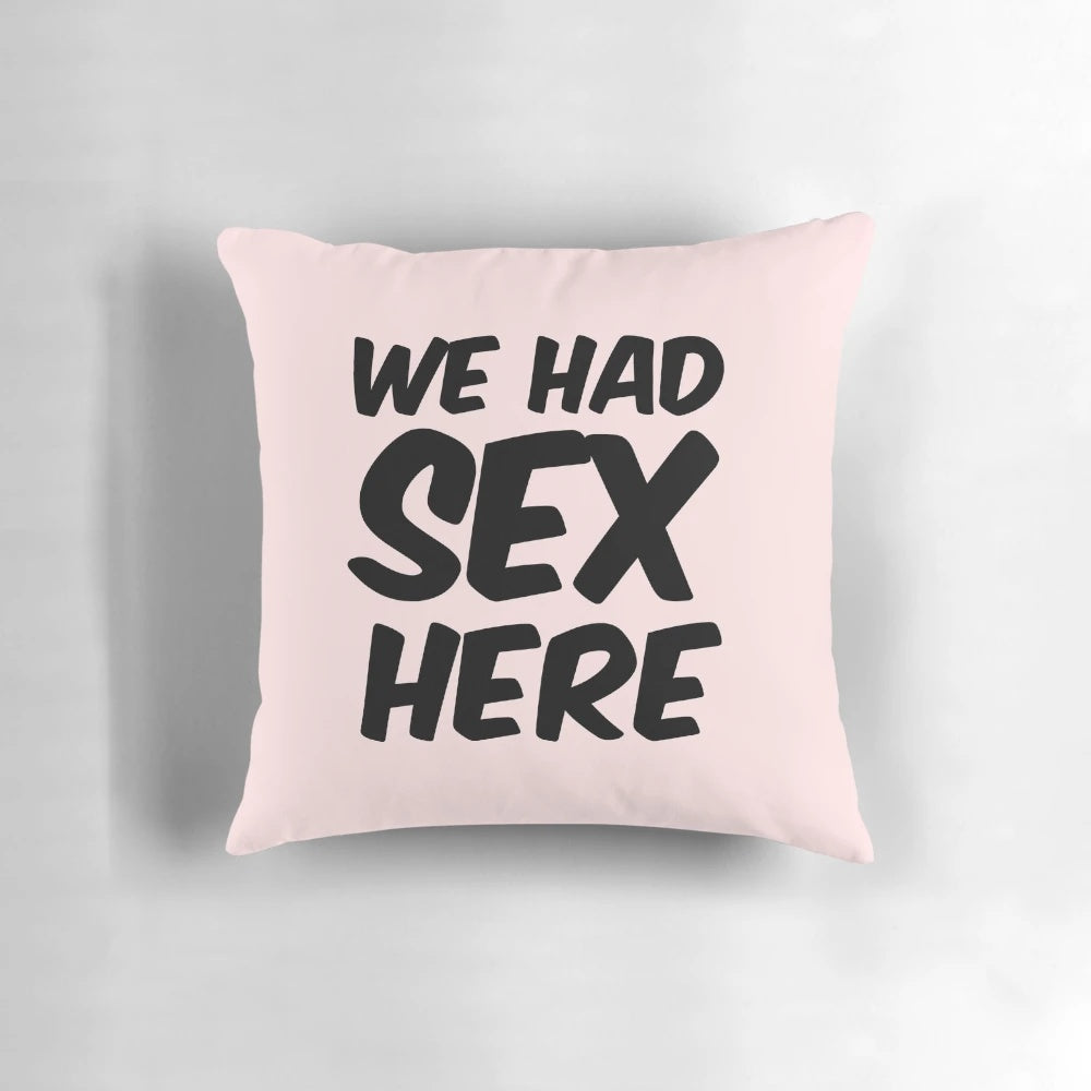 Awkward sex-themed decorative pillow and duvet set