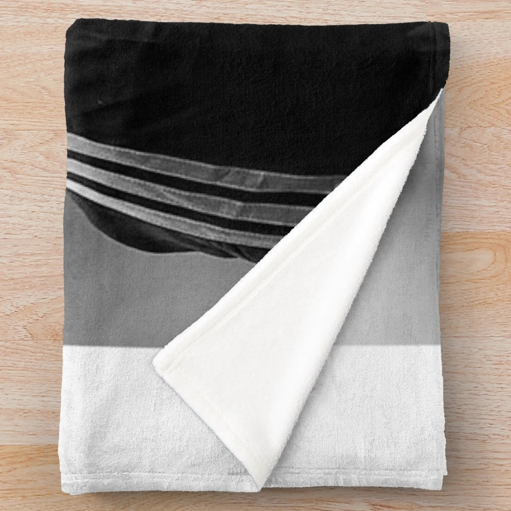 Bellingham-inspired plush blanket with soccer/football design