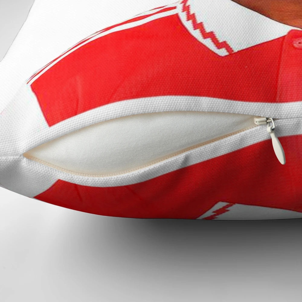 A soft and comfortable king-sized pillow featuring the image of Bukayo Saka, the talented young footballer playing for Arsenal and the English national team.