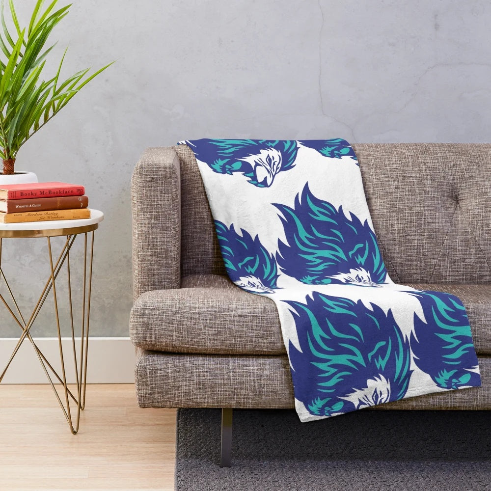 Blue lion plush blanket with powerful animal design