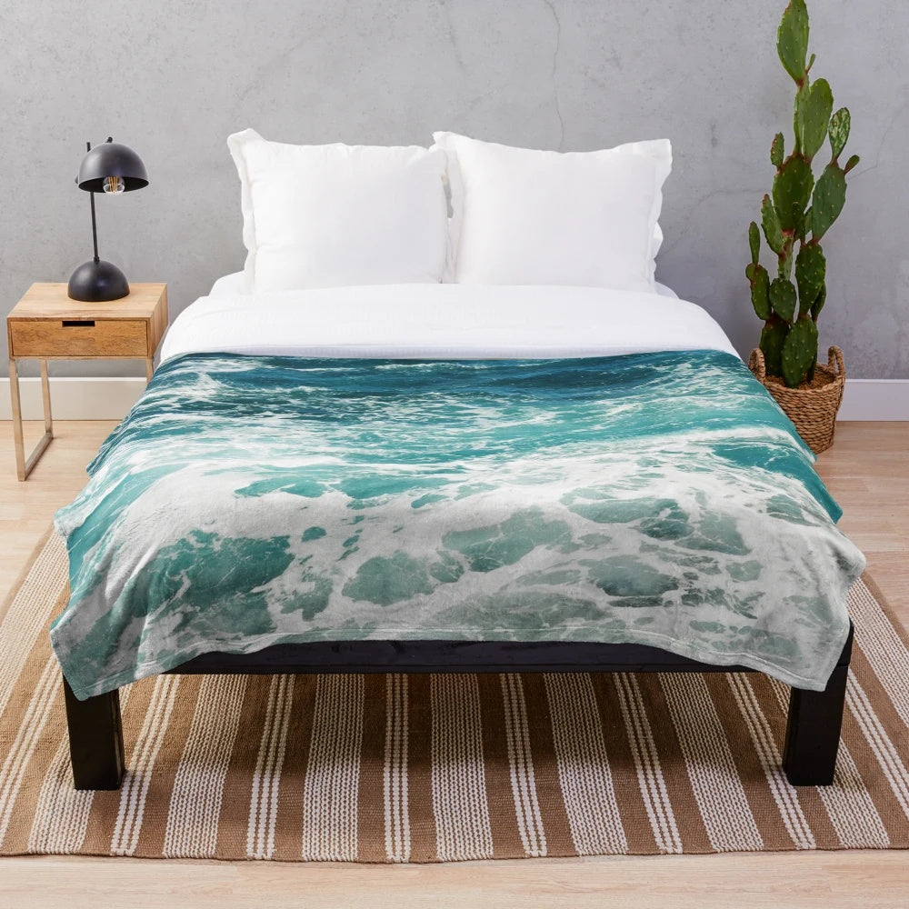 Blue ocean waves plush blanket