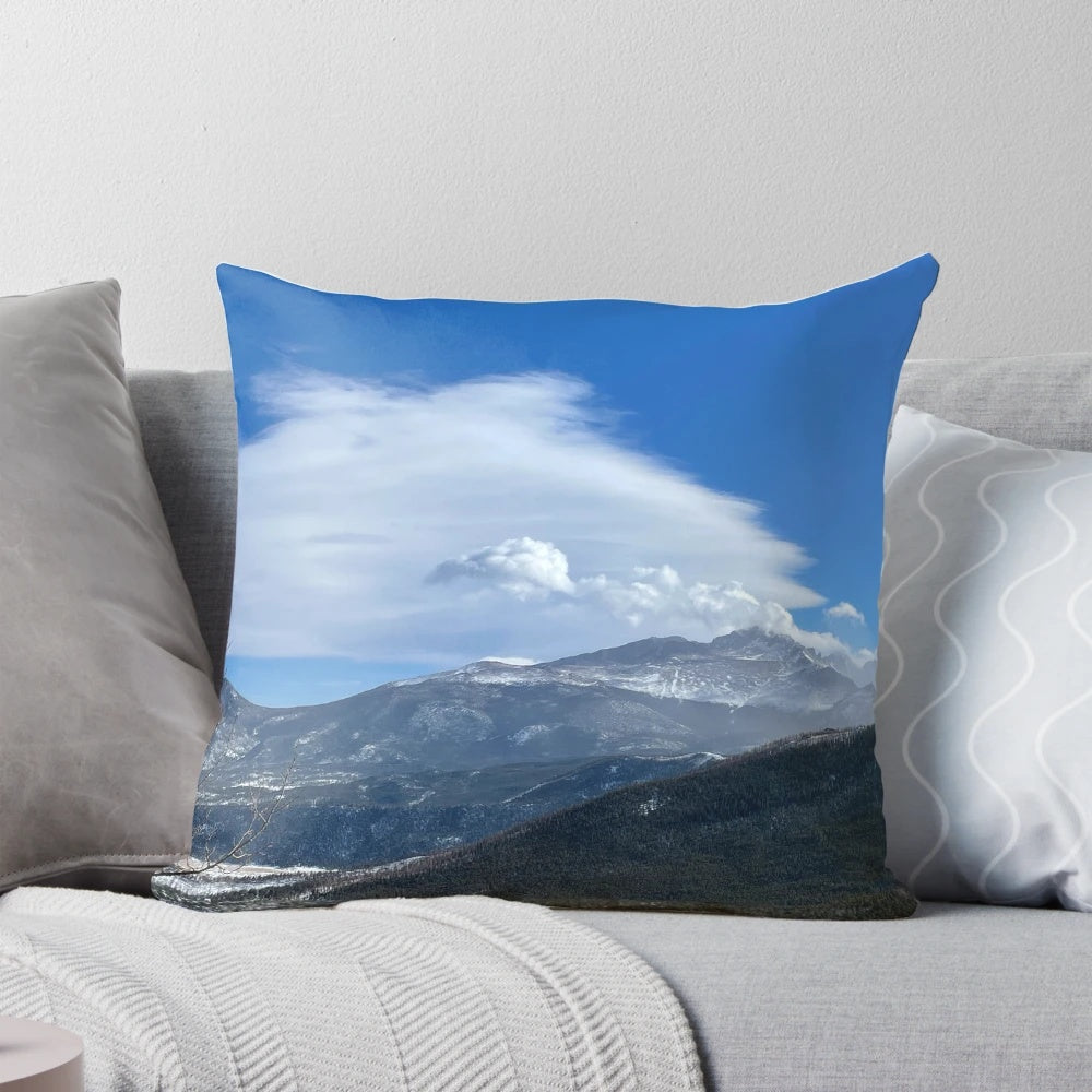 Snow covered peaks of the Rocky Mountains in Colorado