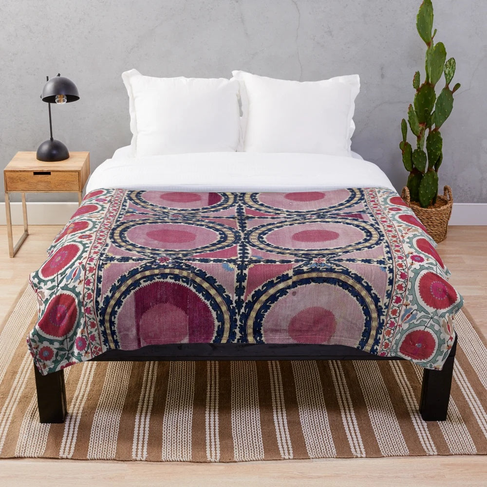 Uzbekistan Suzani Floral Embroidery Plush Blanket