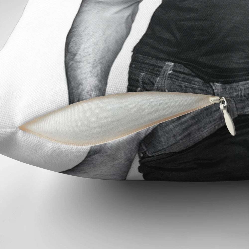 High-quality, plush pillow featuring a photo of actor Chris Pratt