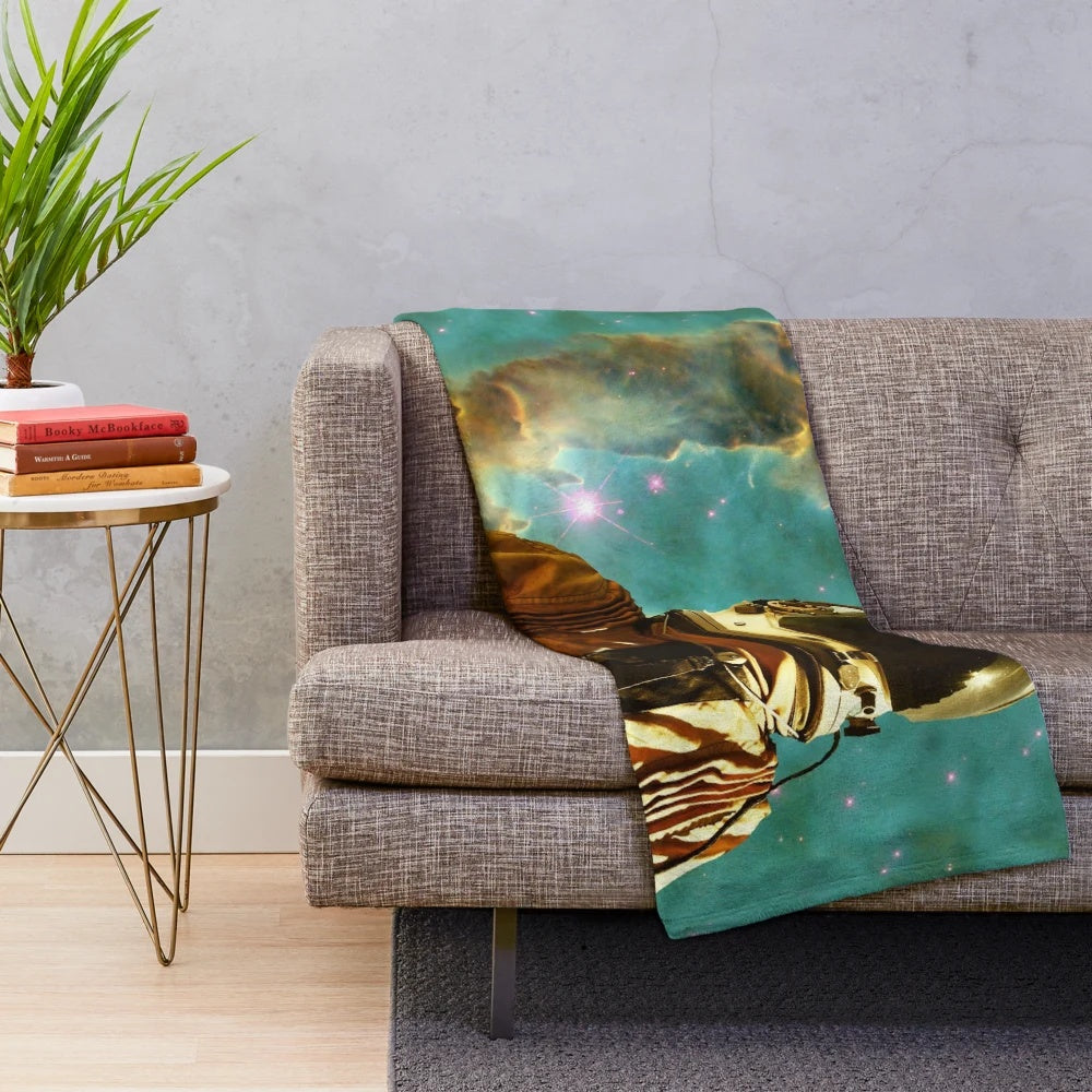 Cozy plush blanket with a star maker design