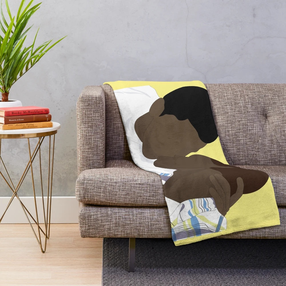 Cozy moon-themed plush blanket for a comfortable and relaxing bedtime experience