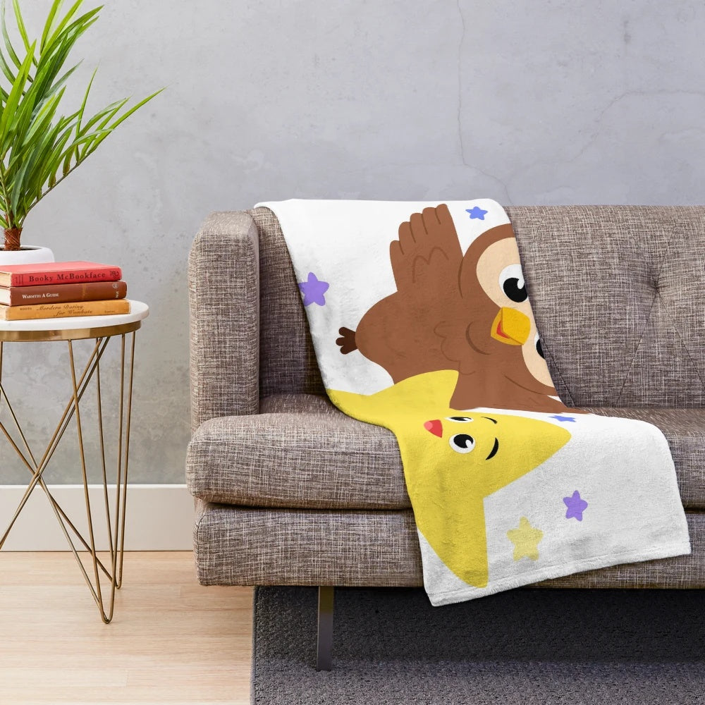 Twinkle twinkle plush blanket with adorable owl and stars design