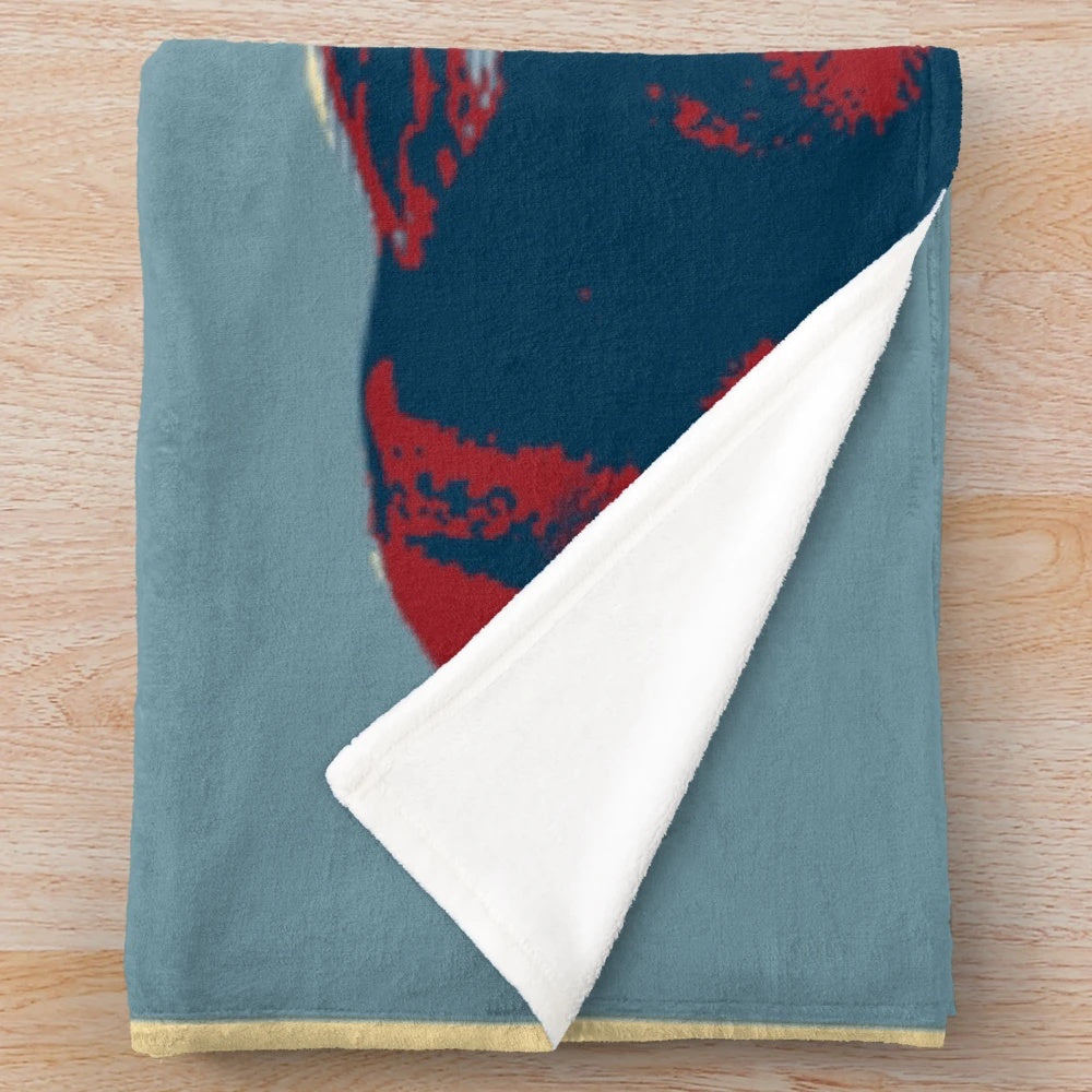 Che Guevara-inspired plush blanket with revolutionary icon design