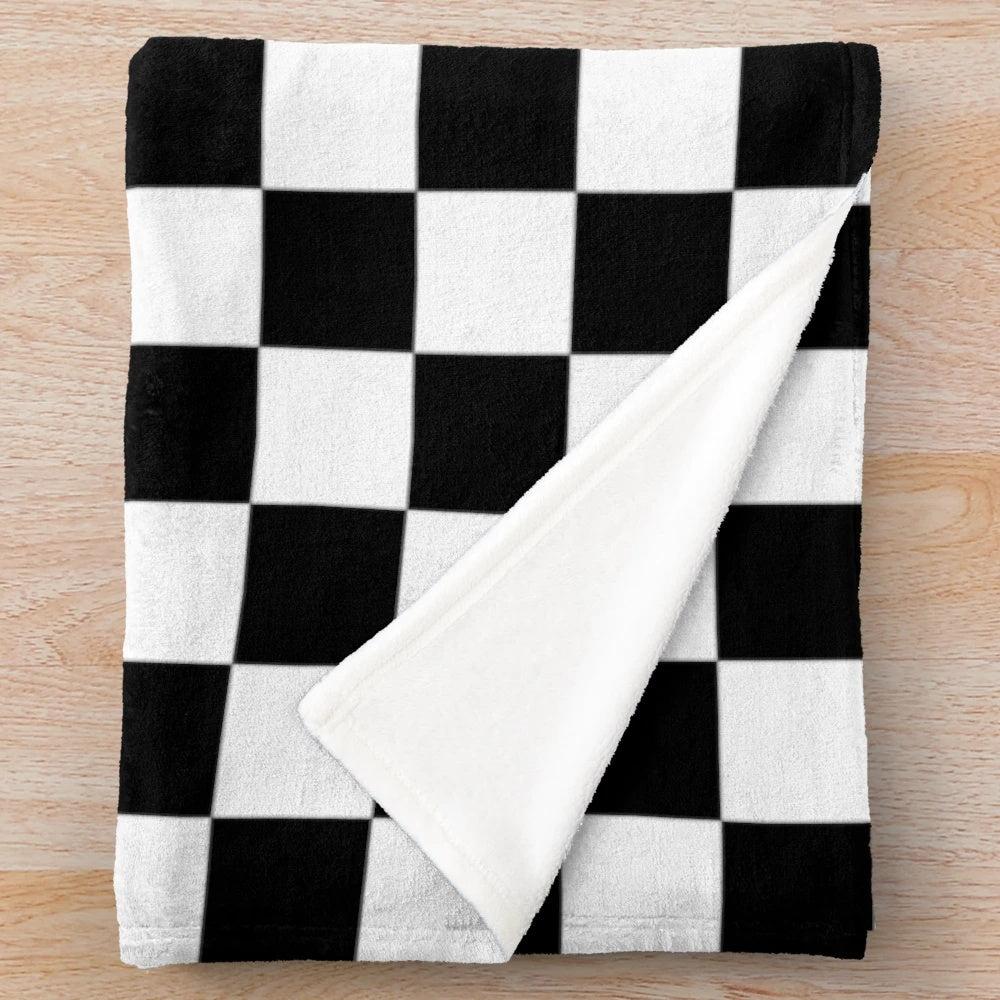 Checkered flag pattern plush blanket for race winners and motorsports enthusiasts