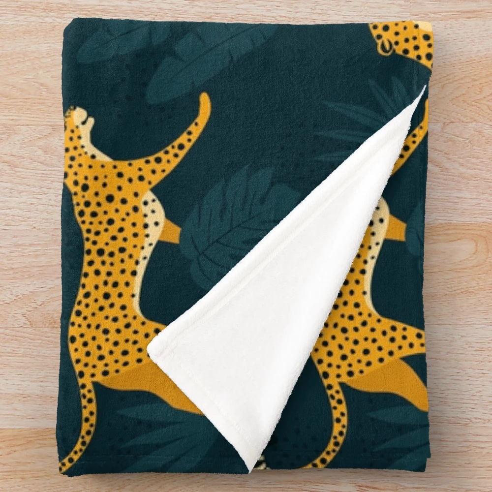 Cheetah Pattern Plush Blanket