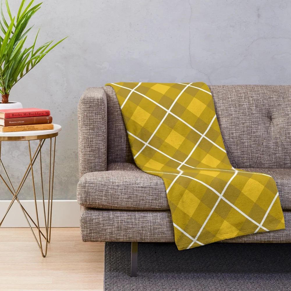 Cozy plaid pattern plush blanket with diagonal stripe design
