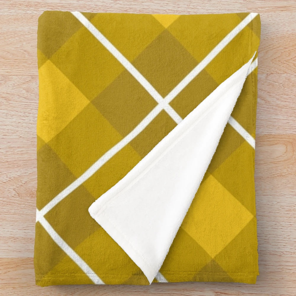 Cozy plaid pattern plush blanket with diagonal stripe design