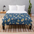 Cockatiel Plush Blanket with Screaming Bird Design