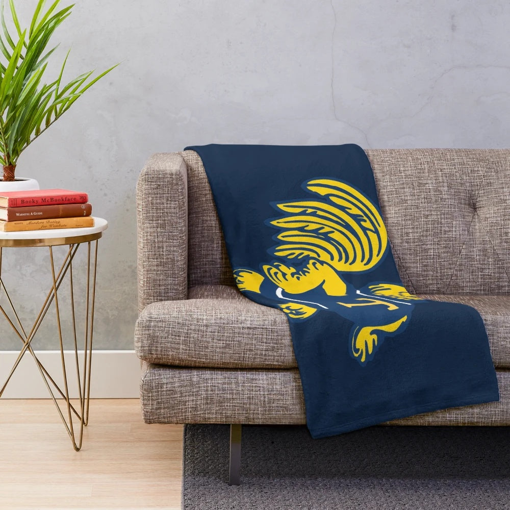 Trinity Bantams Plush Blanket with College Logo