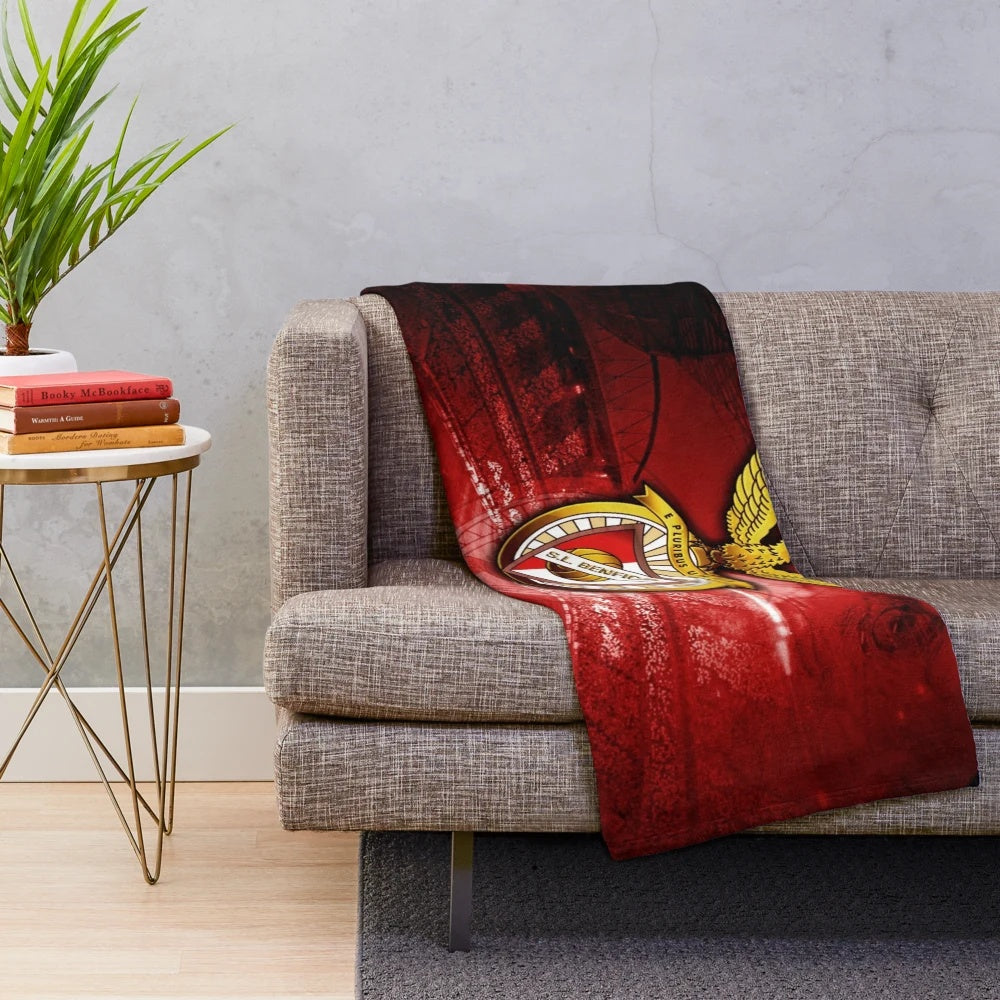 Benfica FC Plush Blanket with Club Crest and Colors