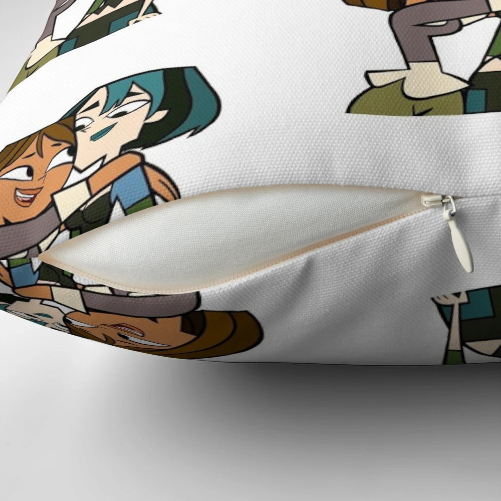 Courtney and Gwen from Total Drama Relationship Pillow