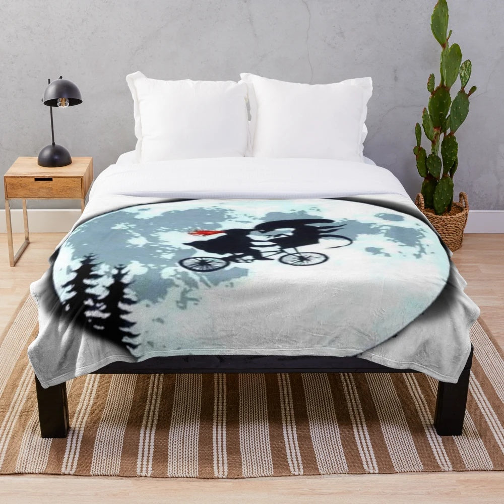 Soft and plush alien-inspired blanket
