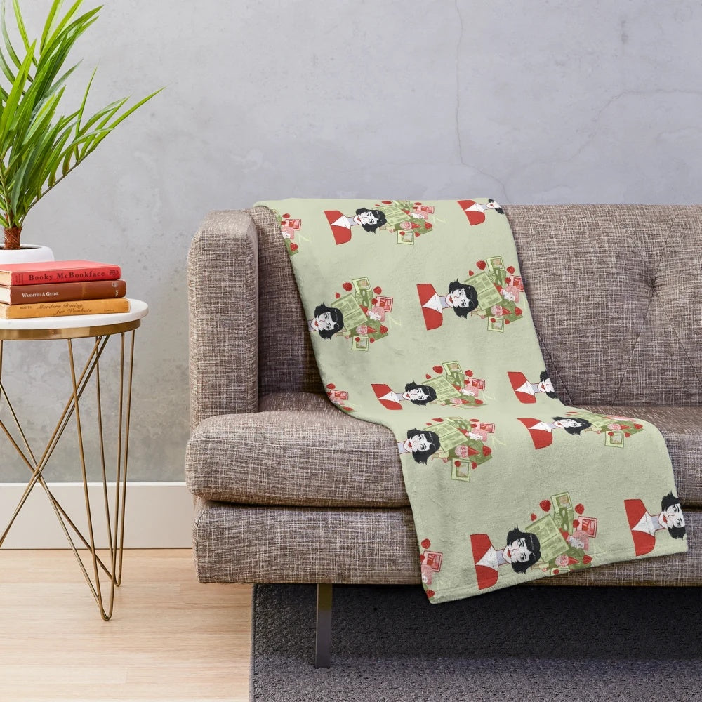 Amelie movie-inspired plush blanket featuring a fan art illustration