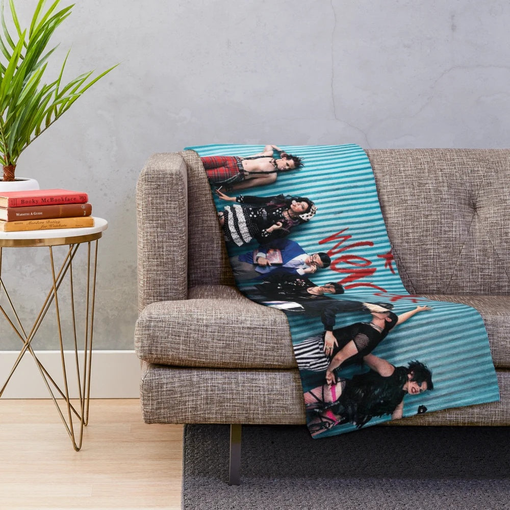 Soft and Quirky Yungblud Plush Blanket