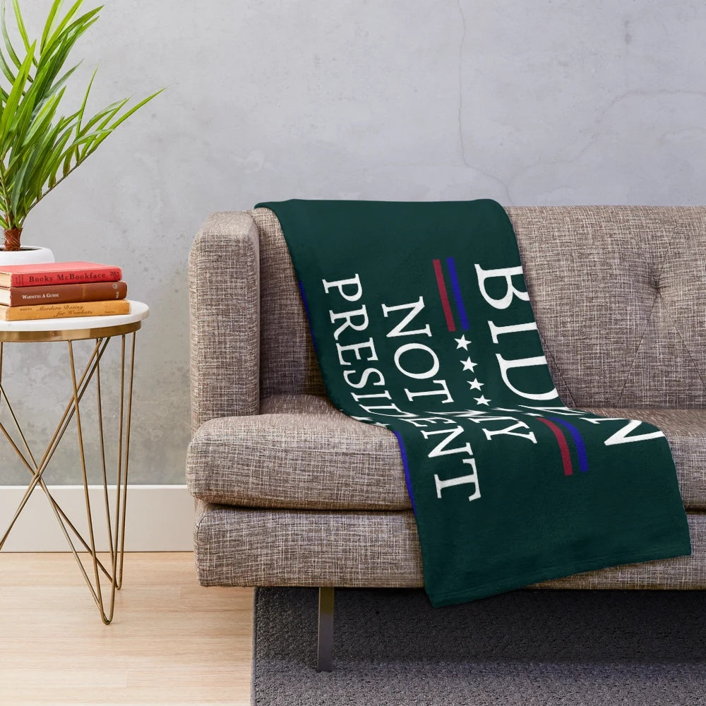 Cozy animal print plush blanket with vintage inspired design