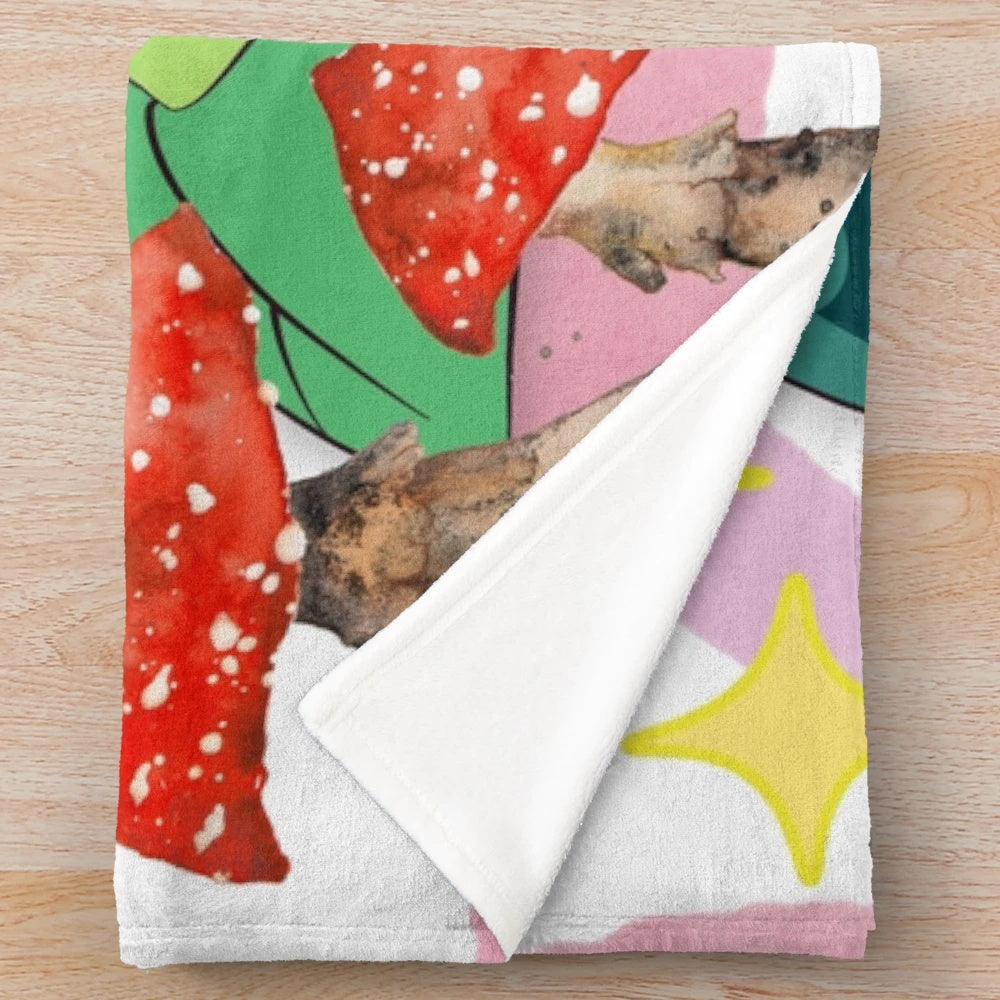 Soft, pink plush blanket featuring Maomao from the anime series The Apothecary Diaries