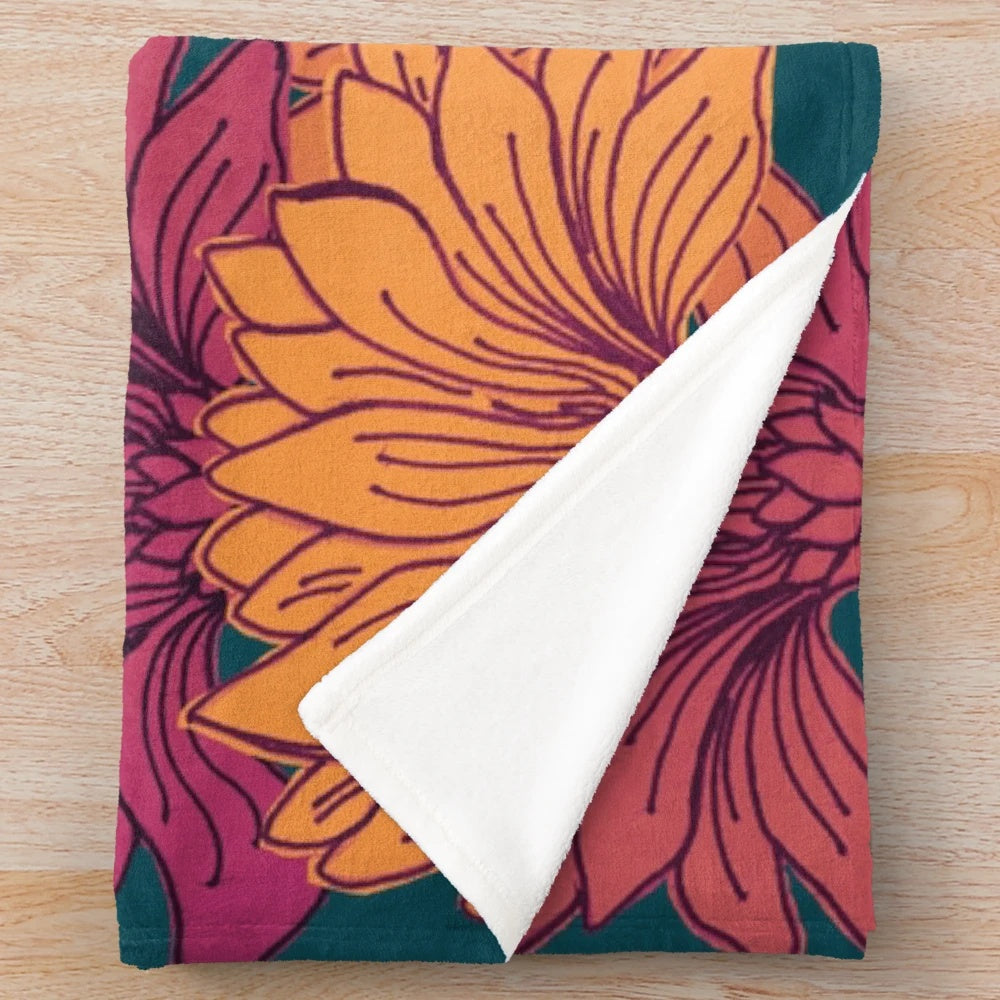 Autumnal flower pattern plush blanket with botanical and rustic design