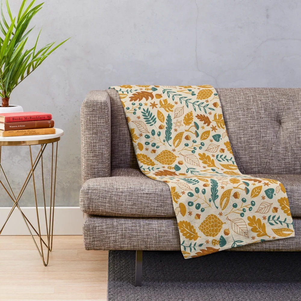 Soft and plush autumn foliage patterned blanket