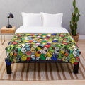 Everybirdy pattern plush blanket with various bird species including cockatiel, parrot, and more