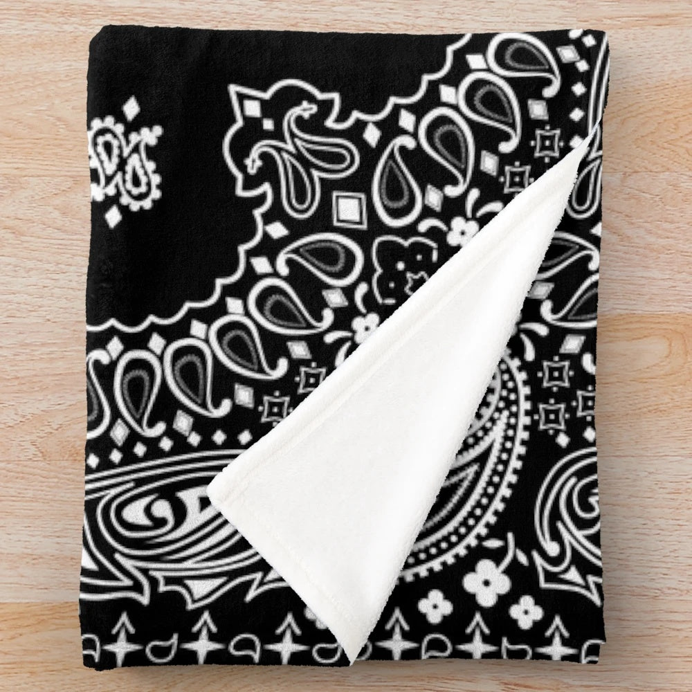 Black bandana pattern plush blanket