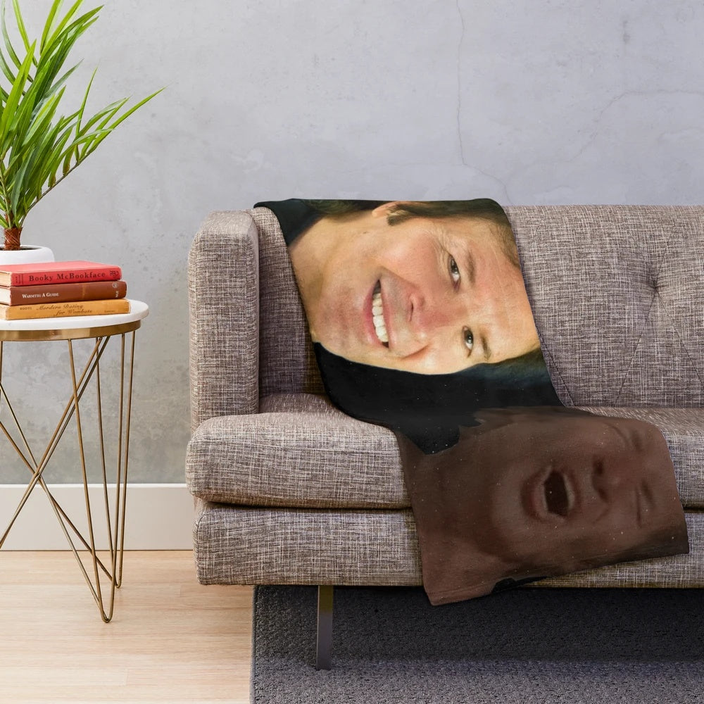 Breen Plush Blanket - Soft and Cozy Home Decor