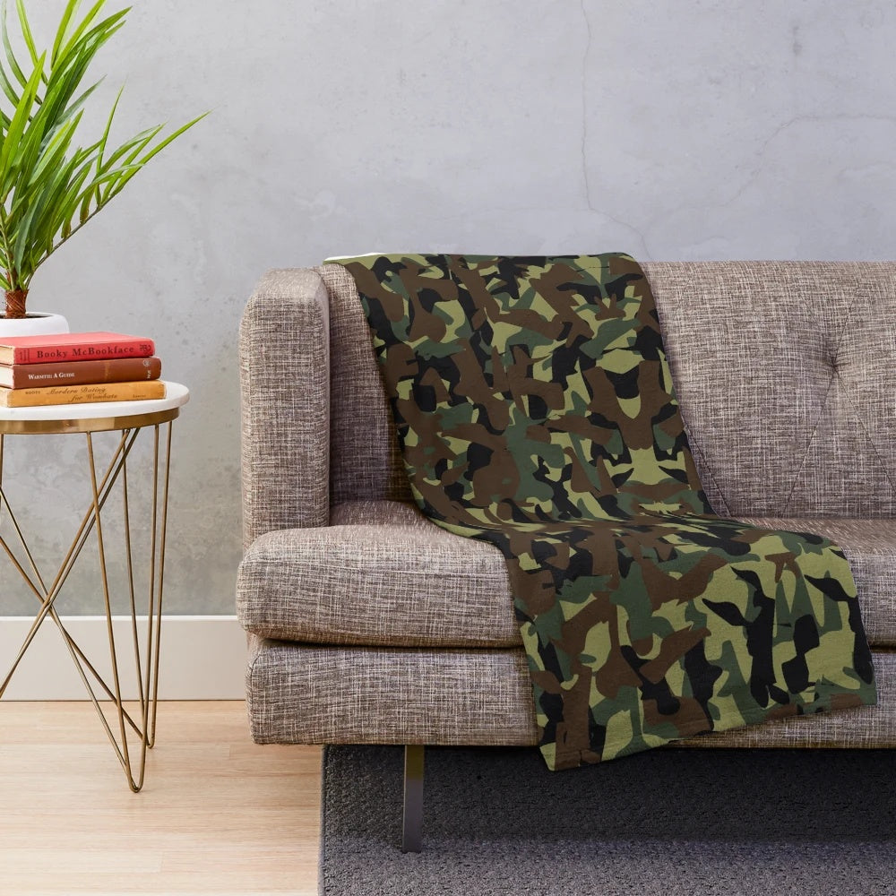 Camo-patterned plush blanket for cozy home decor