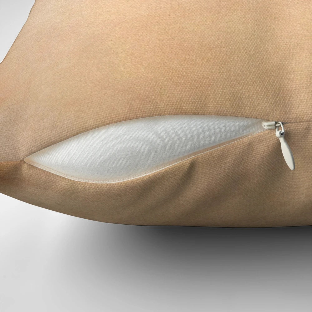 Cassandra moisturizing pillow for a soothing sleep experience