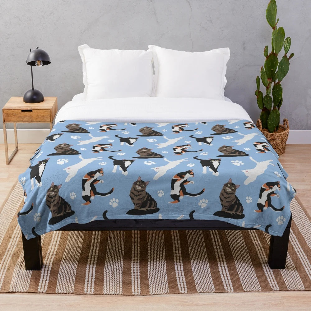 Soft and plush cat pattern blanket