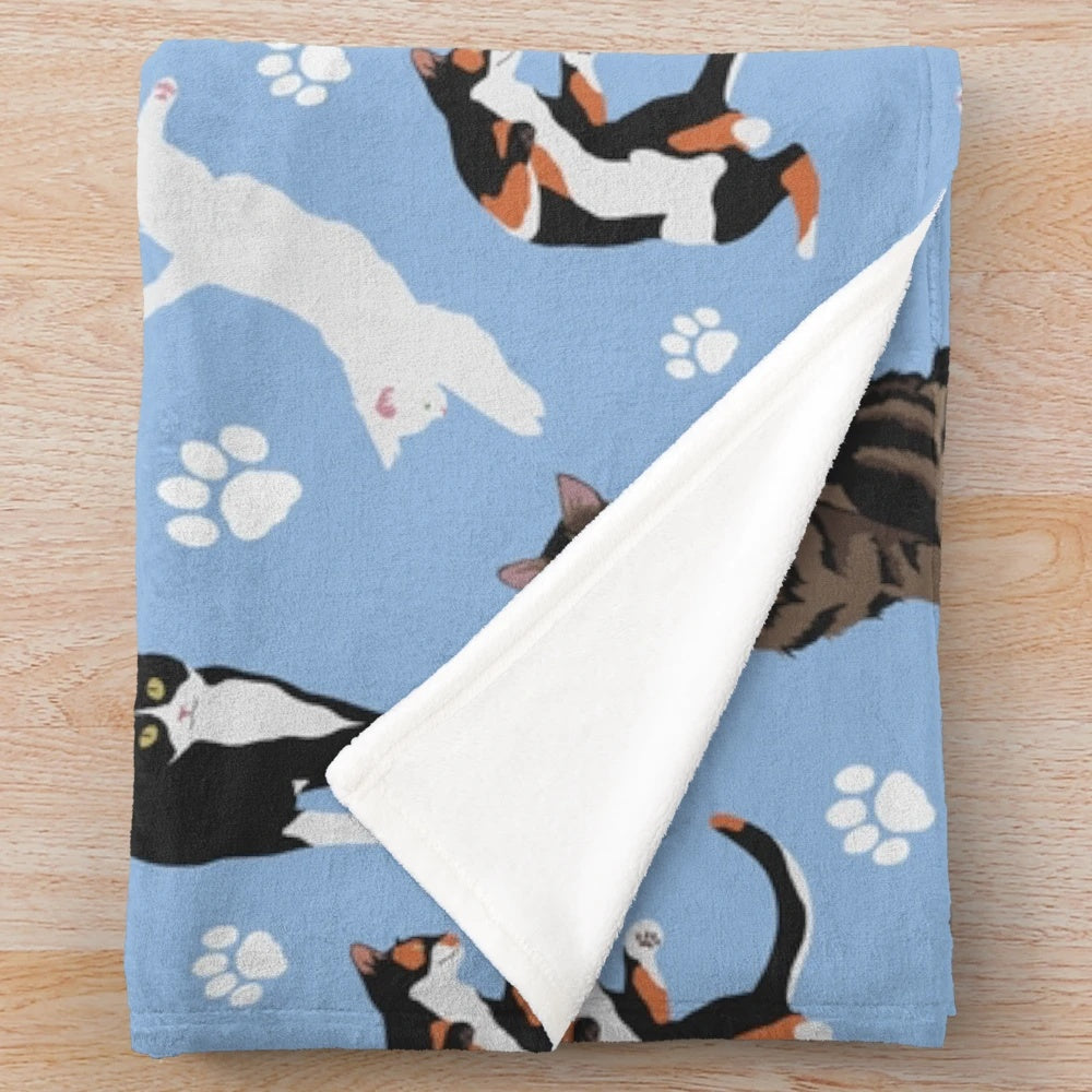 Soft and plush cat pattern blanket