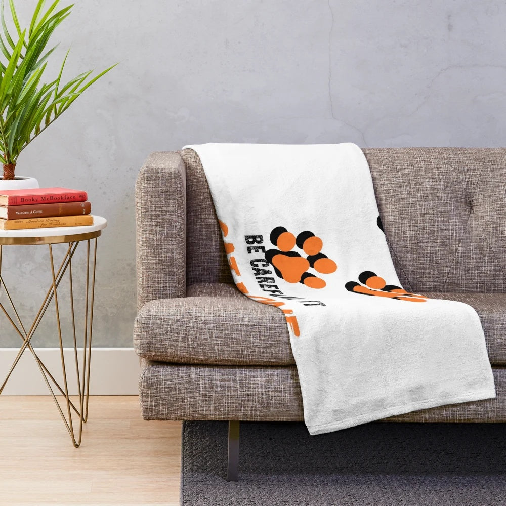 Soft, plush cat-themed blanket for a cozy and comforting home