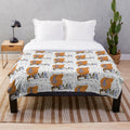 Cinema-themed plush blanket with seamless movie pattern