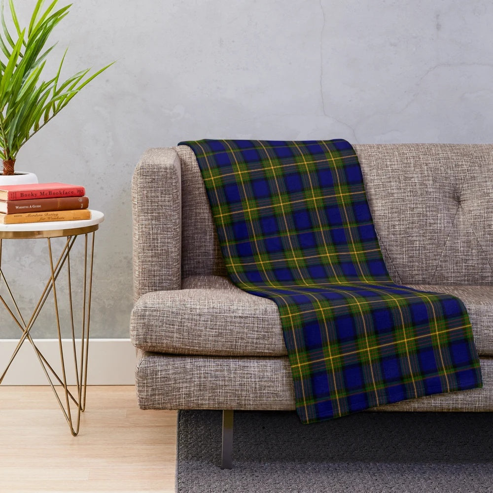 Clan Tartan Plush Blanket with Scottish Family Crest Pattern