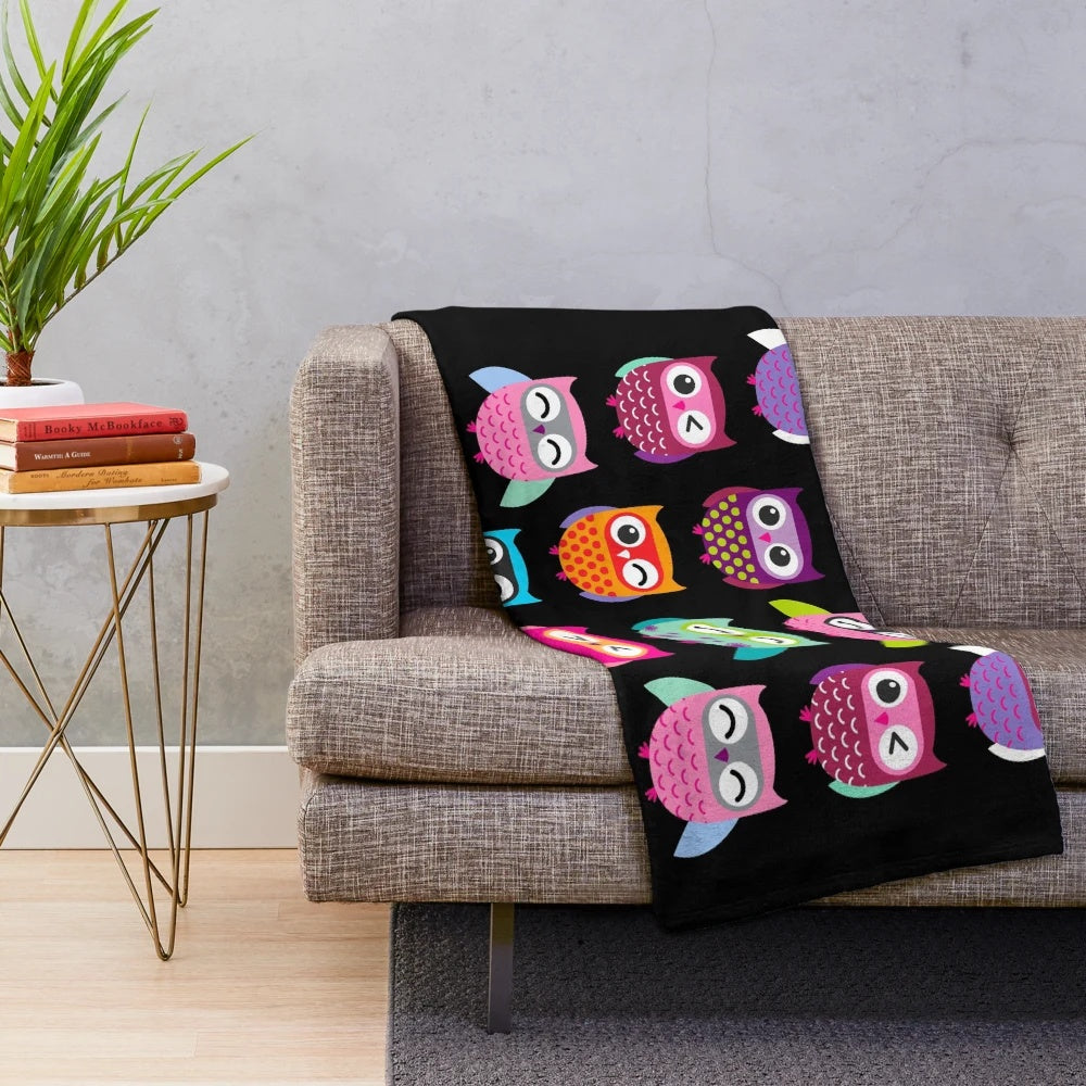 Colorful owl pattern plush blanket